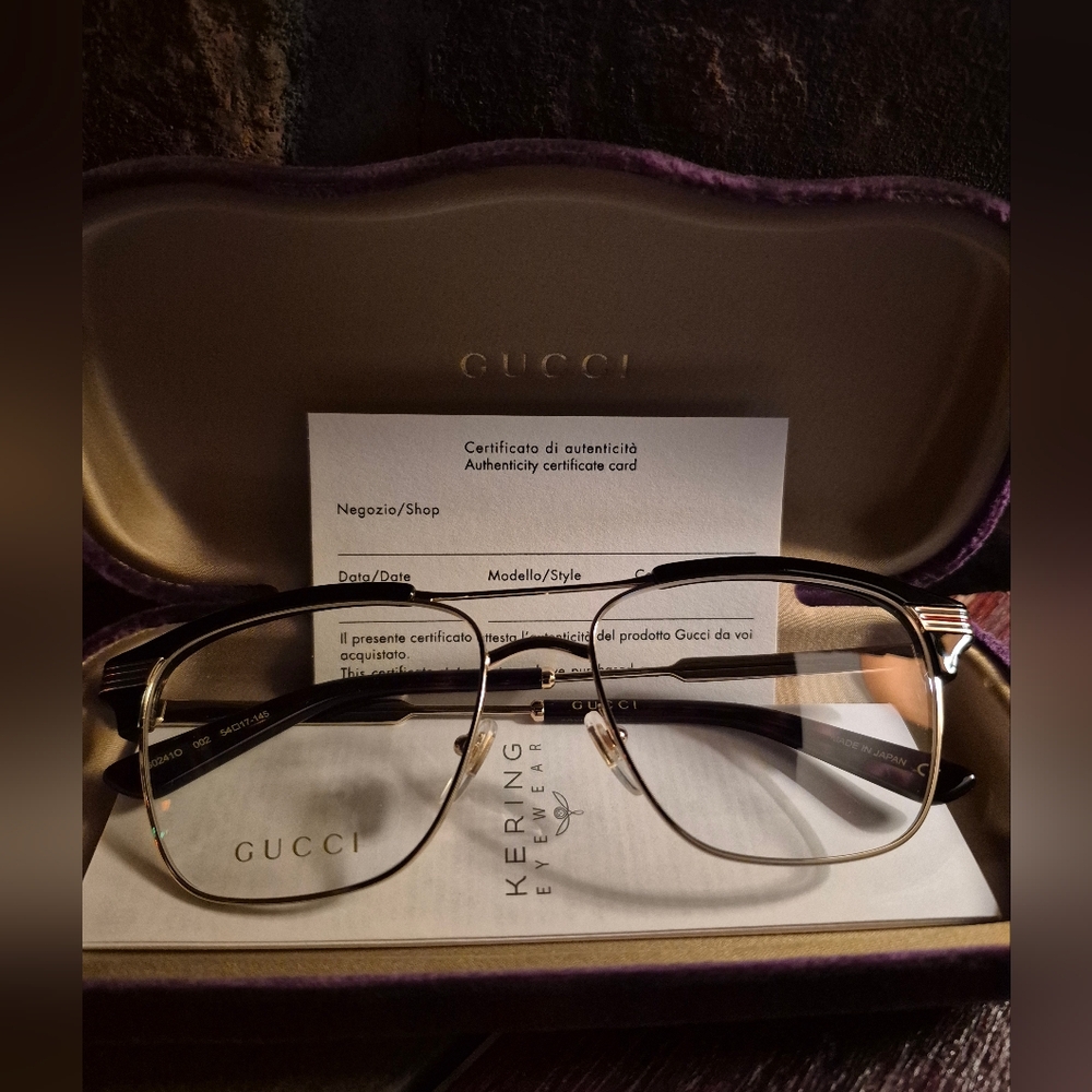 Gucci Silver and Black Eyewear - Picture 5 of 5